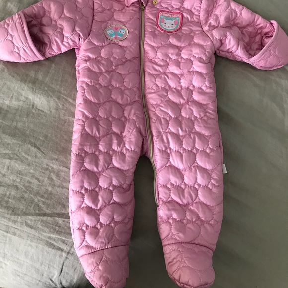 Snowsuit - Picture 3 of 5